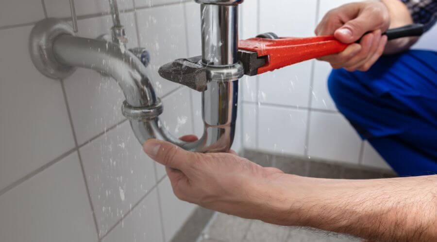 Expert burst pipe repair services in Wayland, OH